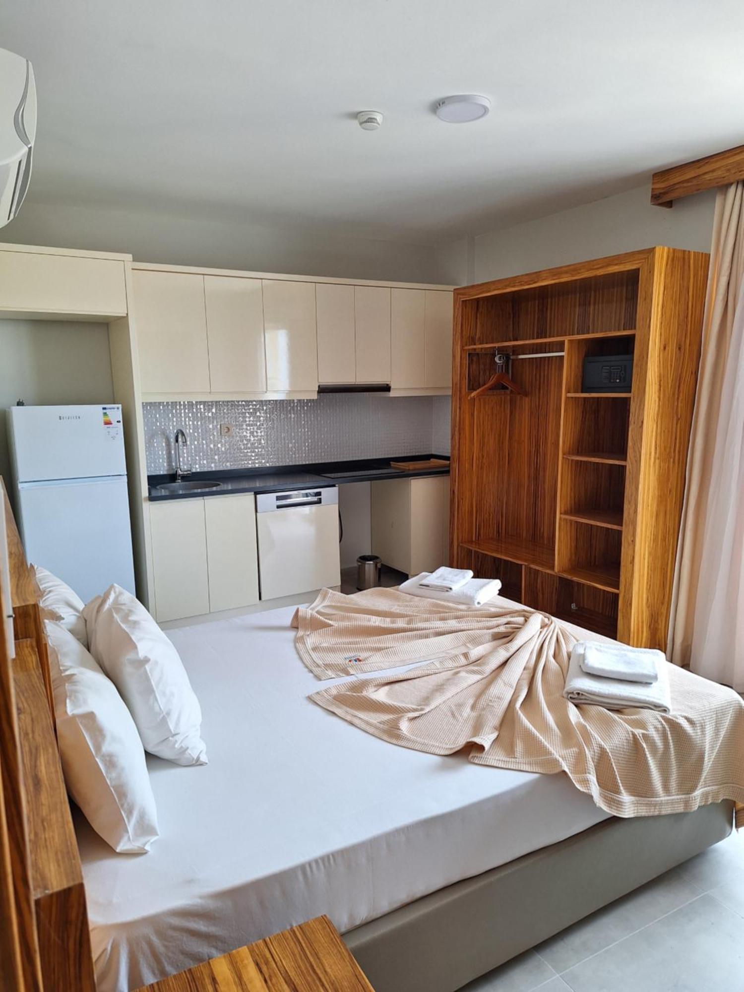 My Solmaz Hotel Çeşme Esterno foto