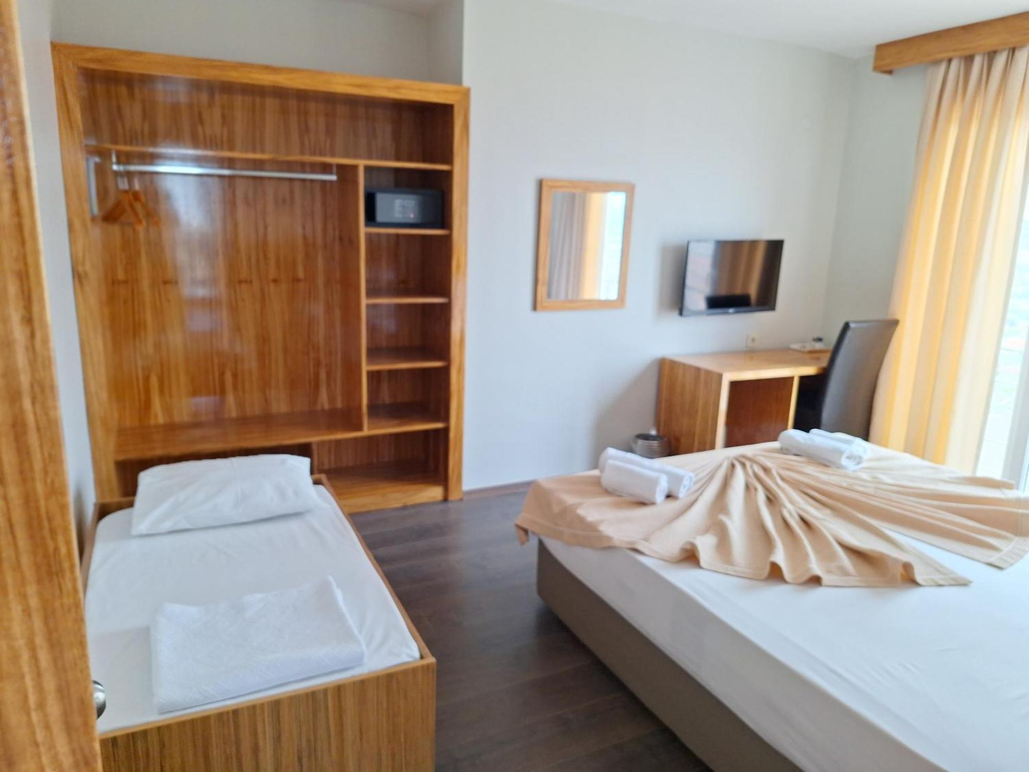 My Solmaz Hotel Çeşme Esterno foto