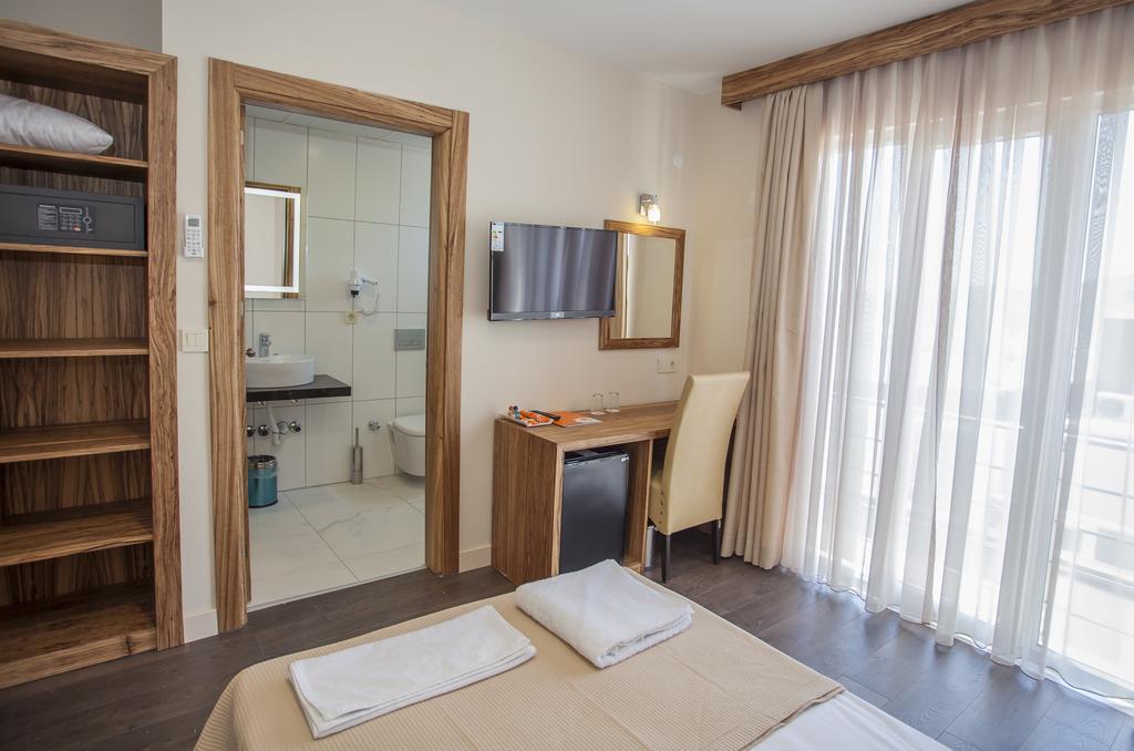 My Solmaz Hotel Çeşme Esterno foto